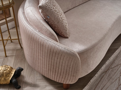 Alessa Living Room Set